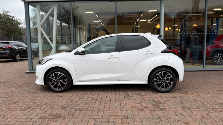 Toyota Yaris 1.5 Hybrid Design 5dr CVT Hybrid Hatchback